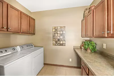 6305  Cedarhedge Dr, Racine, WI 53406 - Photo 35