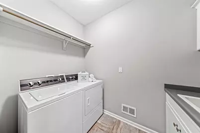 W200N4949  Tamarind Way, Menomonee Falls, WI 53051 - Photo 19