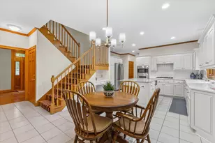 20750 Lincolnshire Ct, Brookfield, WI 53045 - Photo 9