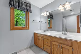 20750 Lincolnshire Ct, Brookfield, WI 53045 - Photo 13