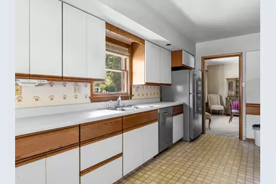 1127  Lincoln Blvd, Manitowoc, WI 54220 - Photo 25