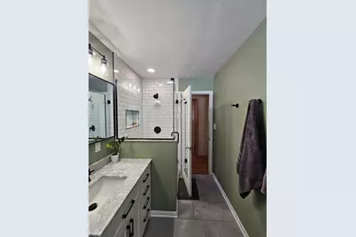 N102W15320  Venus Ct, Germantown, WI 53022 - Photo 13