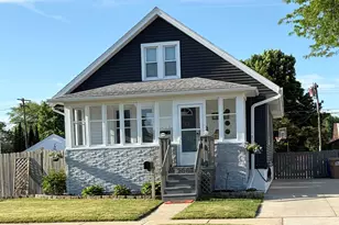 2007 27th St, Kenosha, WI 53140 - Photo 3