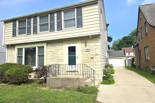 2626 N 73rd St, Wauwatosa, WI 53213 - Photo 1