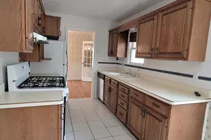 2626 N 73rd St, Wauwatosa, WI 53213 - Photo 3