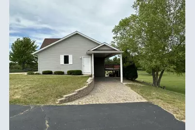 8651  Fieldstone Ct, Burlington, WI 53105 - Photo 5