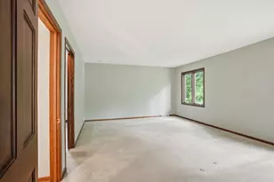 4100 S 119th St, Greenfield, WI 53228 - Photo 27