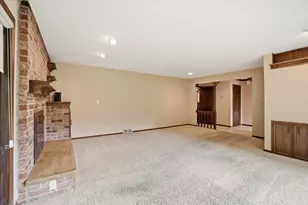 4100 S 119th St, Greenfield, WI 53228 - Photo 29