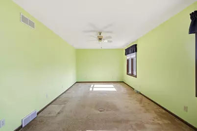 4100 S 119th St, Greenfield, WI 53228 - Photo 11