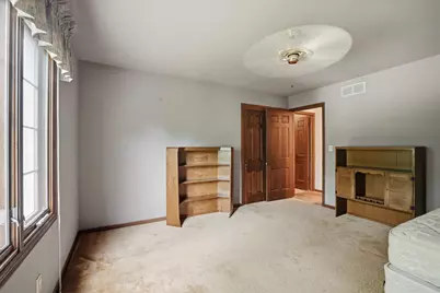 4100 S 119th St, Greenfield, WI 53228 - Photo 17