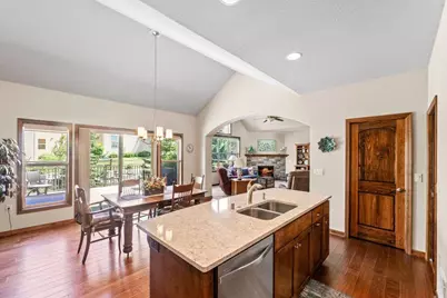 3506  Hawthorn Hill Dr, Waukesha, WI 53188 - Photo 9