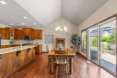 3506  Hawthorn Hill Dr, Waukesha, WI 53188 - Photo 7