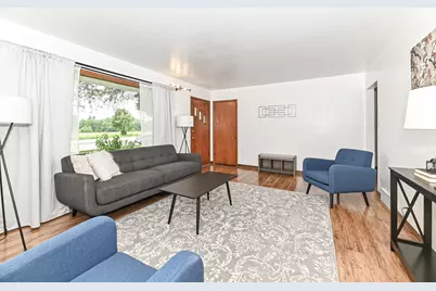 3220 W Howard Ave, Greenfield, WI 53221 - Photo 5