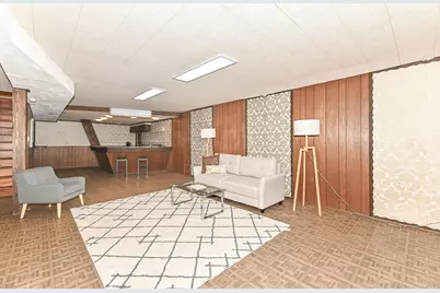 3220 W Howard Ave, Greenfield, WI 53221 - Photo 15