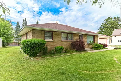 3220 W Howard Ave, Greenfield, WI 53221 - Photo 3