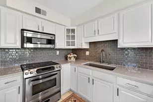 12951 N Colony Dr, Mequon, WI 53097 - Photo 13