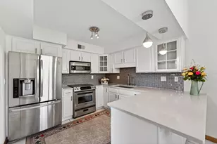12951 N Colony Dr, Mequon, WI 53097 - Photo 11