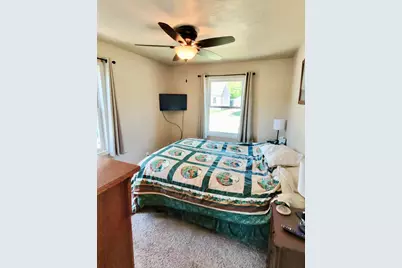 2415  16th St, Two Rivers, WI 54241 - Photo 9