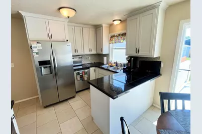 2415  16th St, Two Rivers, WI 54241 - Photo 5