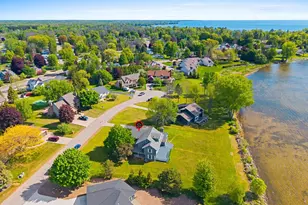 4116 Michigan Shores Dr, Menominee, MI 49858 - Photo 39