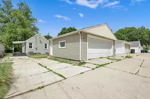 802 S 90th St, West Allis, WI 53214 - Photo 29