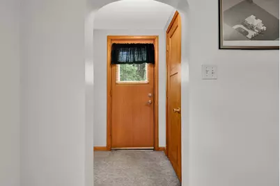802 S 90th St, West Allis, WI 53214 - Photo 7
