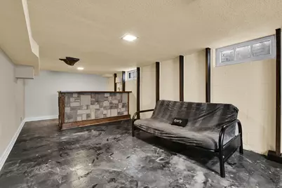 802 S 90th St, West Allis, WI 53214 - Photo 21