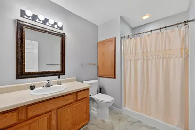 N16W26593  Tall Reeds Ln #H, Pewaukee, WI 53072 - Photo 19