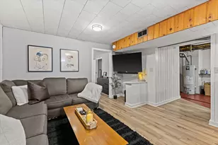 9500 W Elmore Ave, Milwaukee, WI 53222 - Photo 25