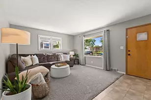 9500 W Elmore Ave, Milwaukee, WI 53222 - Photo 9