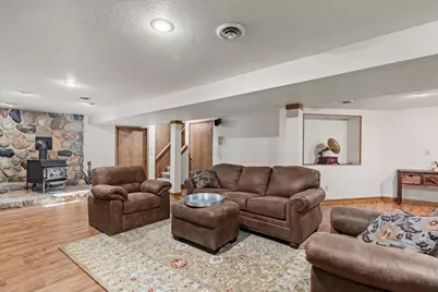 W225N247  Lexington Dr, Pewaukee, WI 53186 - Photo 33
