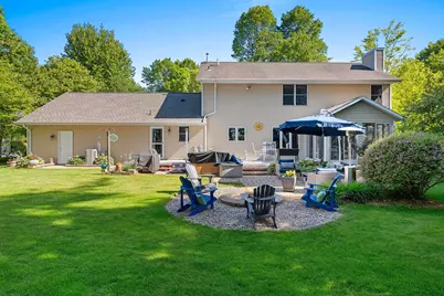 602  Wild Oak Dr, Manitowoc, WI 54220 - Photo 7
