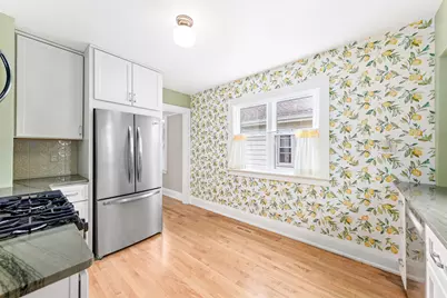 6820 W Hayes Ave, West Allis, WI 53219 - Photo 29