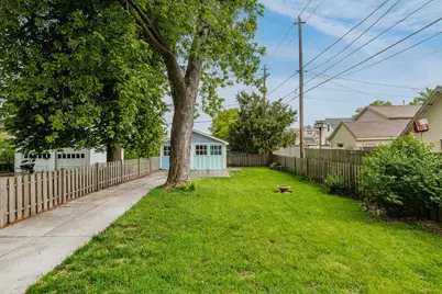 6820 W Hayes Ave, West Allis, WI 53219 - Photo 33