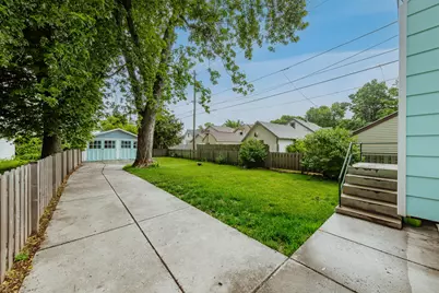 6820 W Hayes Ave, West Allis, WI 53219 - Photo 19