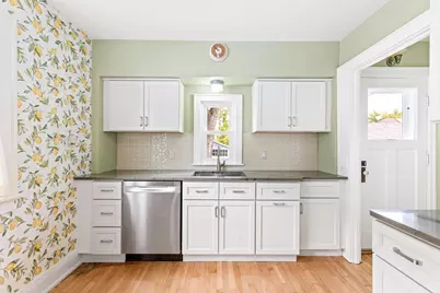 6820 W Hayes Ave, West Allis, WI 53219 - Photo 3