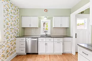 6820 W Hayes Ave, West Allis, WI 53219 - Photo 3