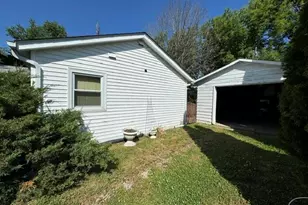 10449 268th Ave, Salem Lakes, WI 53179 - Photo 9