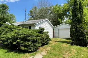10449 268th Ave, Salem Lakes, WI 53179 - Photo 7