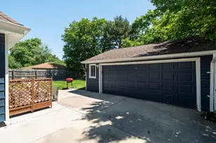 4946 N 108th St, Milwaukee, WI 53225 - Photo 5
