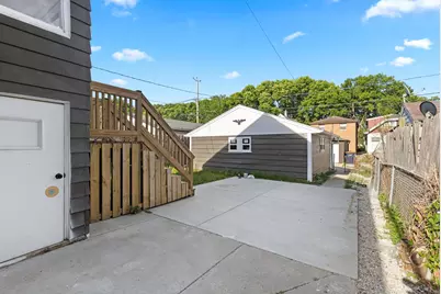 2172 S 76th St, West Allis, WI 53219 - Photo 25