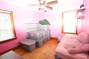 4064 N 24th St, Milwaukee, WI 53209 - Photo 7