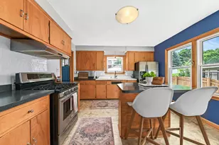 2752 N 69th St, Milwaukee, WI 53210 - Photo 11