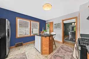 2752 N 69th St, Milwaukee, WI 53210 - Photo 15