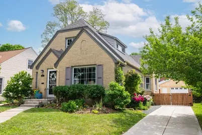 2752 N 69th St, Milwaukee, WI 53210 - Photo 25