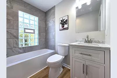 2471 S 74th St, West Allis, WI 53219 - Photo 19