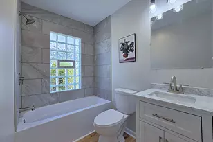 2471 S 74th St, West Allis, WI 53219 - Photo 17