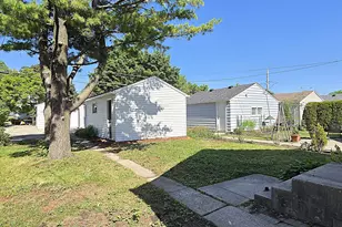 2471 S 74th St, West Allis, WI 53219 - Photo 39