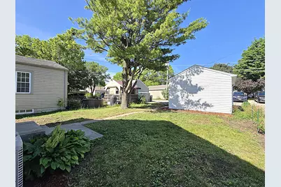 2471 S 74th St, West Allis, WI 53219 - Photo 37