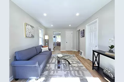 2471 S 74th St, West Allis, WI 53219 - Photo 11